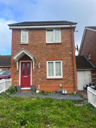 Detached house to rent in Fairfield Way, Stevenage