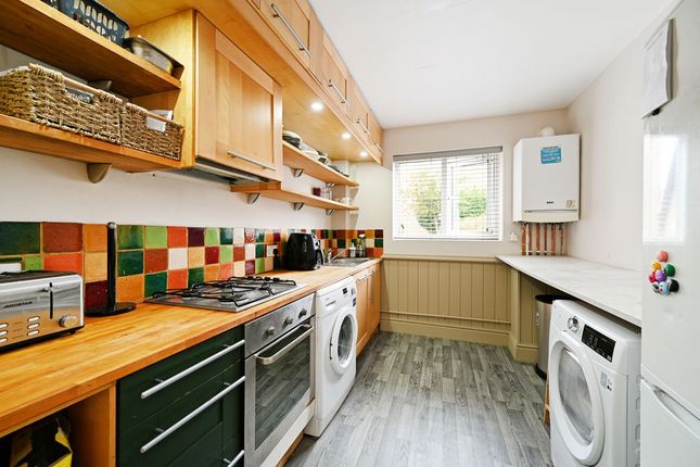 24, Ryefield Gardens, Sheffield photo 3