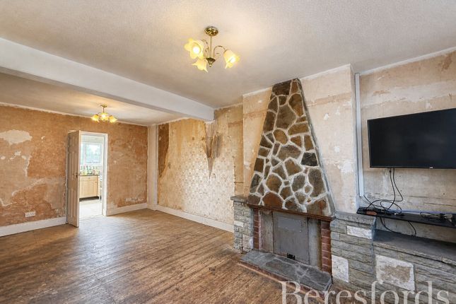 101, Devonshire Road, Hornchurch photo 3