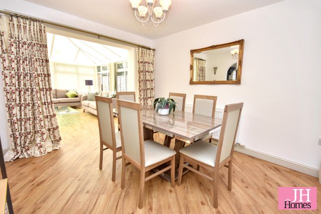 39, Riverside Gardens, Barrow-in-Furness photo 4