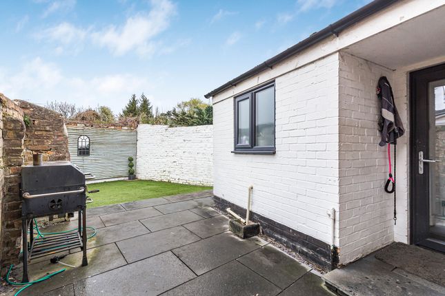 17 Cambridge Street, Huntingdon photo 4