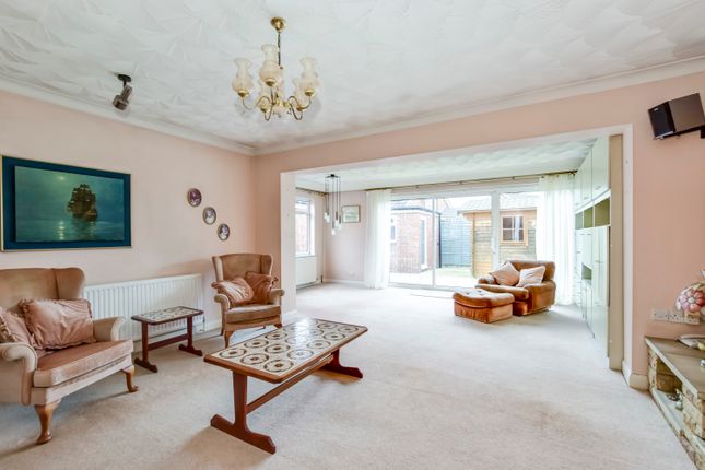 5, Ashridge Drive, St. Albans photo 4