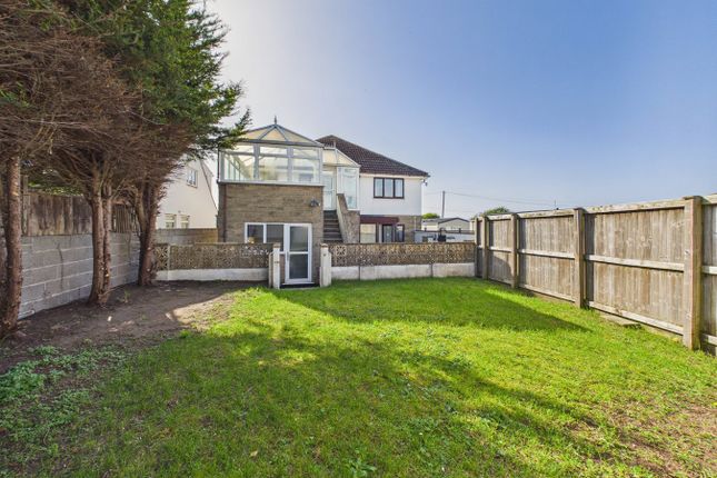 120, Beach Road, Sand Bay, Weston-Super-Mare photo 2