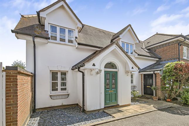 2 bed property for rent in Kings Acre, Coggeshall, Colchester CO6
