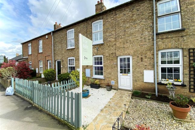 Terraced house for sale in Leighton Road, Toddington, Dunstable