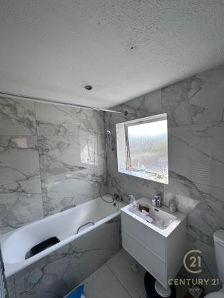 5, East Hill, LUTON photo 4