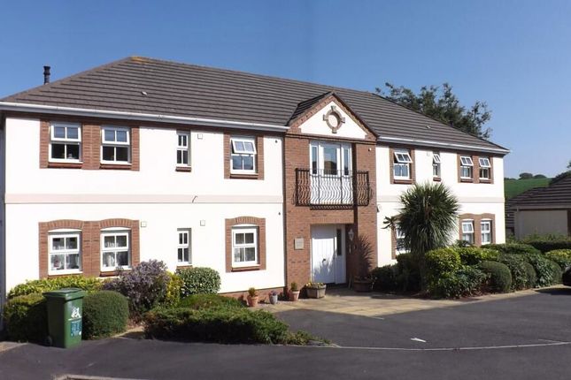 2-bed flat on 15, Marlen Court, Bideford, £80,000