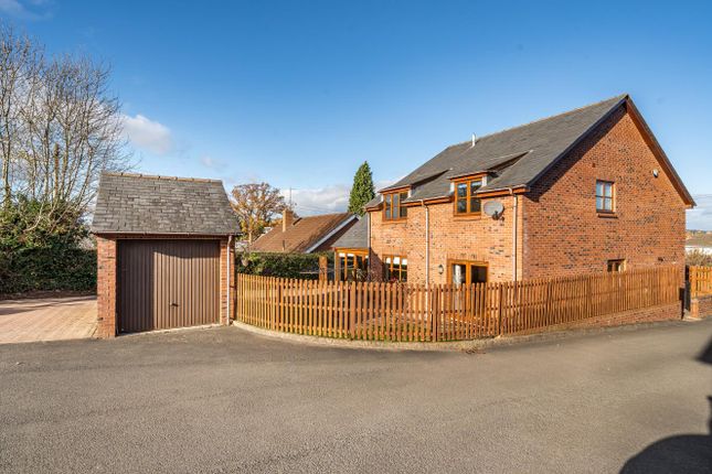Thumbnail Detached house for sale in Poplar Road, Clehonger, Hereford