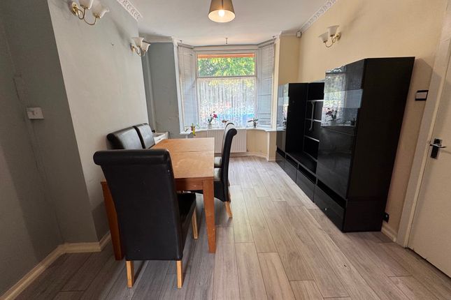 74 York Avenue, Manchester photo 2