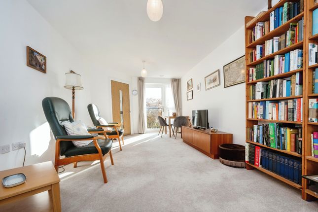 Flat for sale in High View, Bedford
