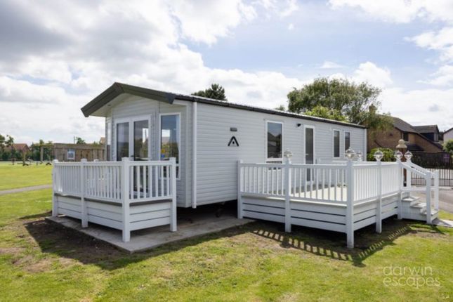 Thumbnail Mobile/park home for sale in Dyserth Road, Rhyl