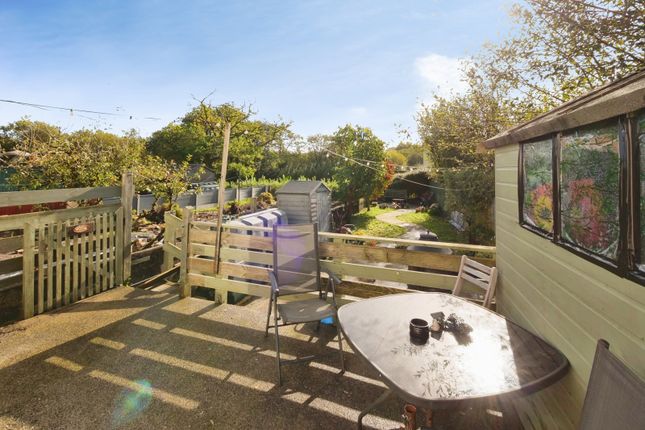 6, Bethania Road, Llanelli photo 3