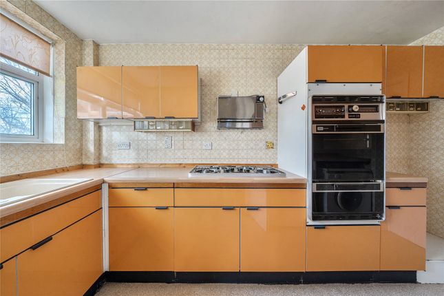 12 The Grange,, The Knoll, Ealing photo 3