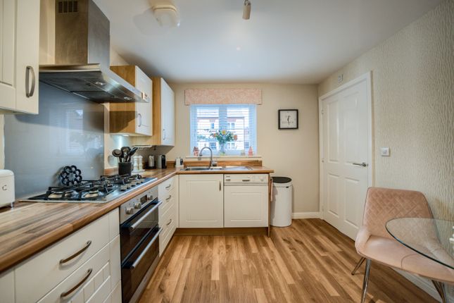 9, Spearhead Road, Alcester photo 4