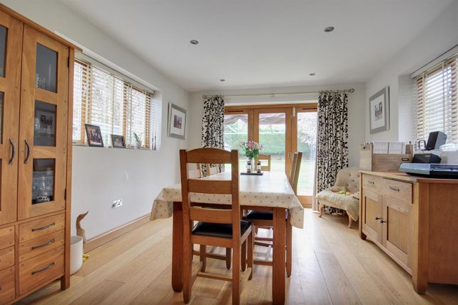 11, Longcroft Park, Beverley photo 4