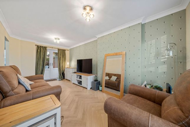 3 Millbrook Close, Warrington photo 2