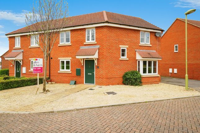 Semi-detached house for sale in Felix Road, Didcot