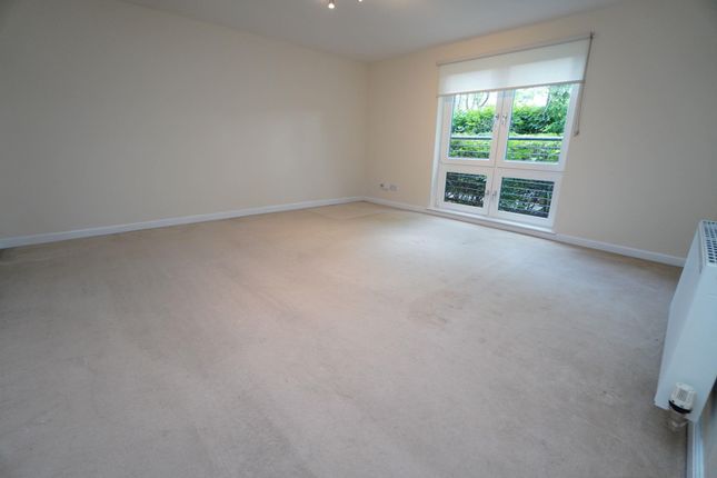 203 Kirkton Avenue, Glasgow photo 2