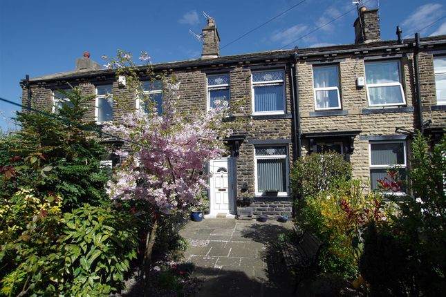 Thumbnail Cottage for sale in Croft Street, Idle, Bradford