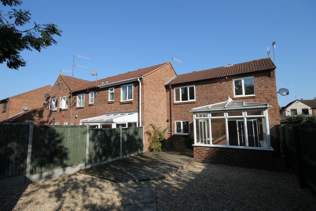 Thumbnail End terrace house to rent in Duck Meadow