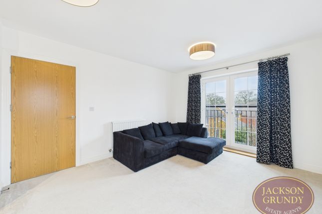 33, Deerhurst Road, Daventry photo 2
