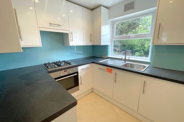 Studio flat on Flat 1, Wimbledon, £2,250/mo