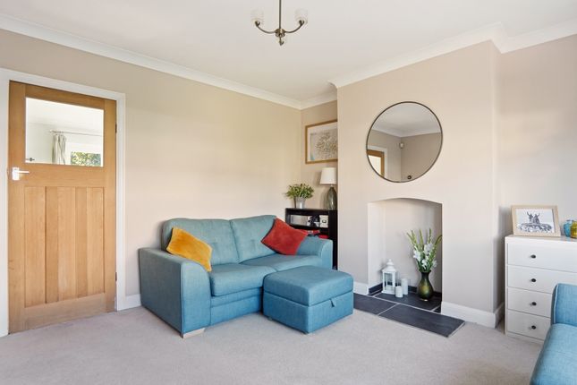 39, Henconner Crescent, Leeds photo 4
