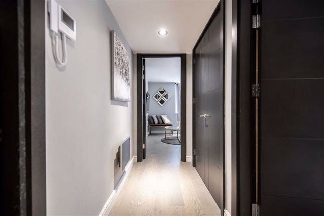 Flat for sale in London Road, Luton