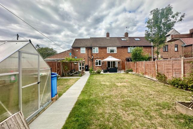 27, Thaxted Way, Waltham Abbey photo 3