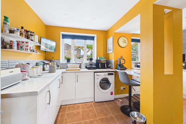 3, Timperley Fold, Greater Manchester photo 4