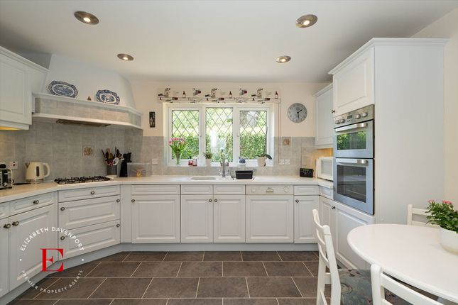 4 Applecross Close, Coventry photo 4