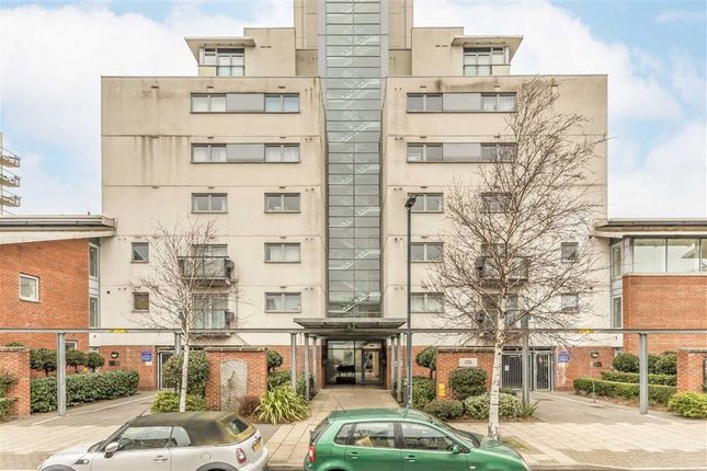 Thumbnail Flat to rent in Erebus Drive, London