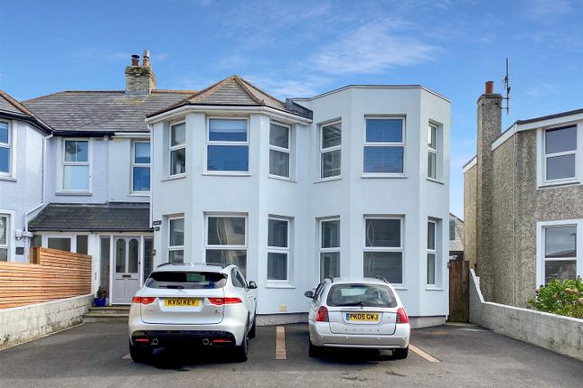 Thumbnail Flat to rent in Pentire Avenue, Pentire, Newquay