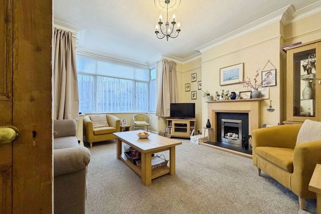 31, Alcombe Road, Minehead photo 4