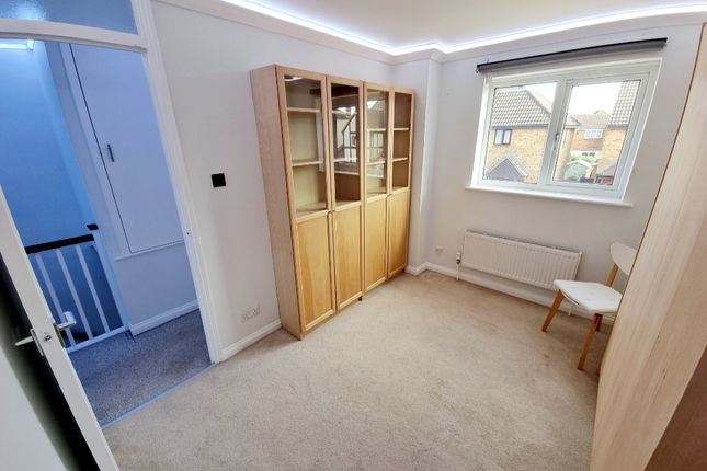 Property to rent in The Hedgerows, Stevenage