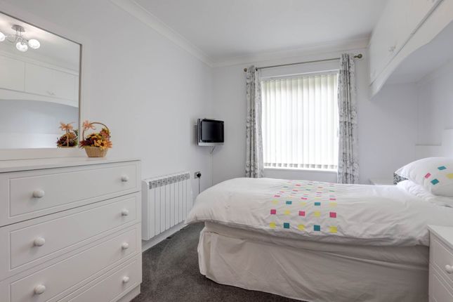 Flat 16, Ryan Court, White Cliff Mill Street, Blandford Forum photo 2