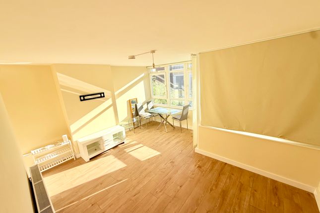 57, St. James's Crescent, London photo 2