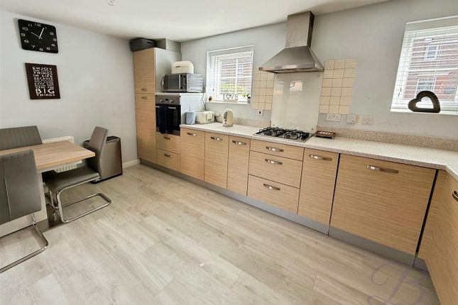 31, Taunton Way,, Ordsall photo 4
