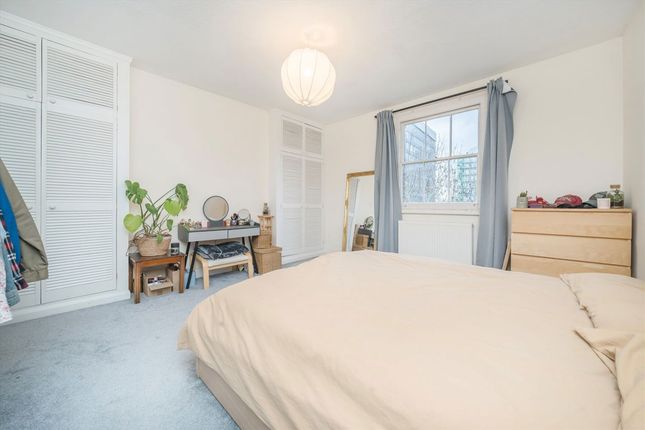 Flat D, 26, Mattock Lane, London photo 3