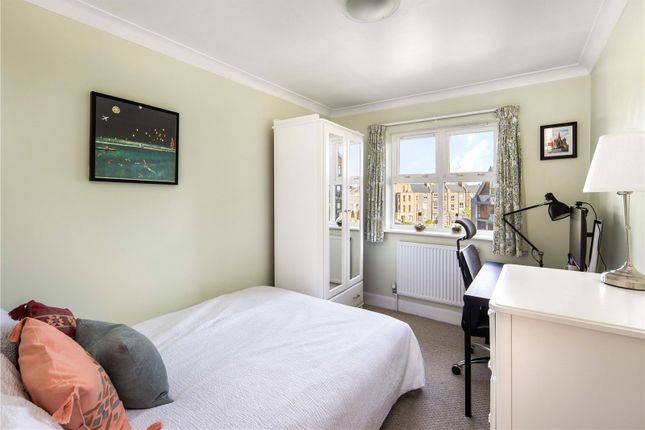 Flat for sale in Twig Folly Close, Bethnal Green, London