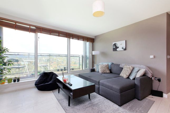 Thumbnail Flat for sale in Argento Tower, Mapleton Road, Wandsworth, London