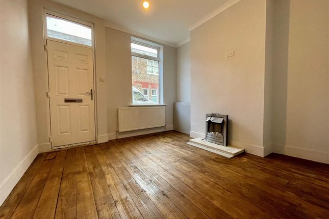 Thumbnail Terraced house to rent in Farndale Street, York