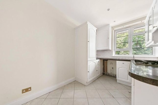 Flat 17 Melford Court,, Melford Road, London photo 4
