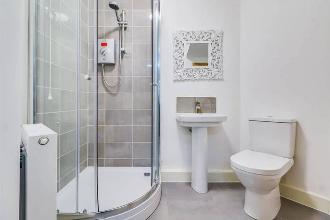 84 Carnforth, Wakefield photo 4