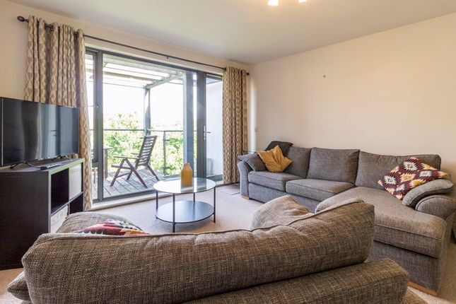 Thumbnail Flat for sale in Samuels Crescent, Whitchurch, Cardiff