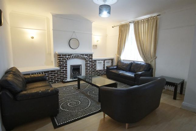 47, Harling Road, Preston photo 2