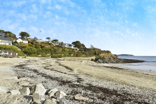 Flat for sale in Swanpool, Falmouth, Cornwall