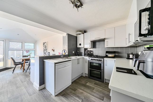 1 Lilac Close, Bognor Regis photo 2