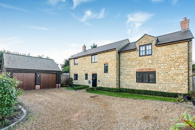 5-bed detached on 3, Reindeer Court, Potterspury, £750,000