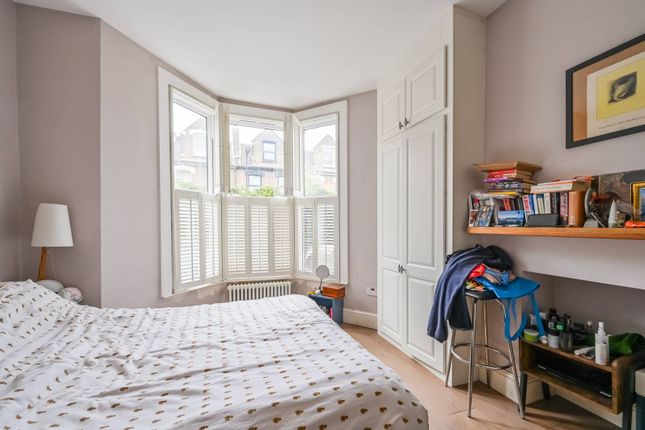 Thumbnail Flat to rent in Brighton Road, Stoke Newington, London